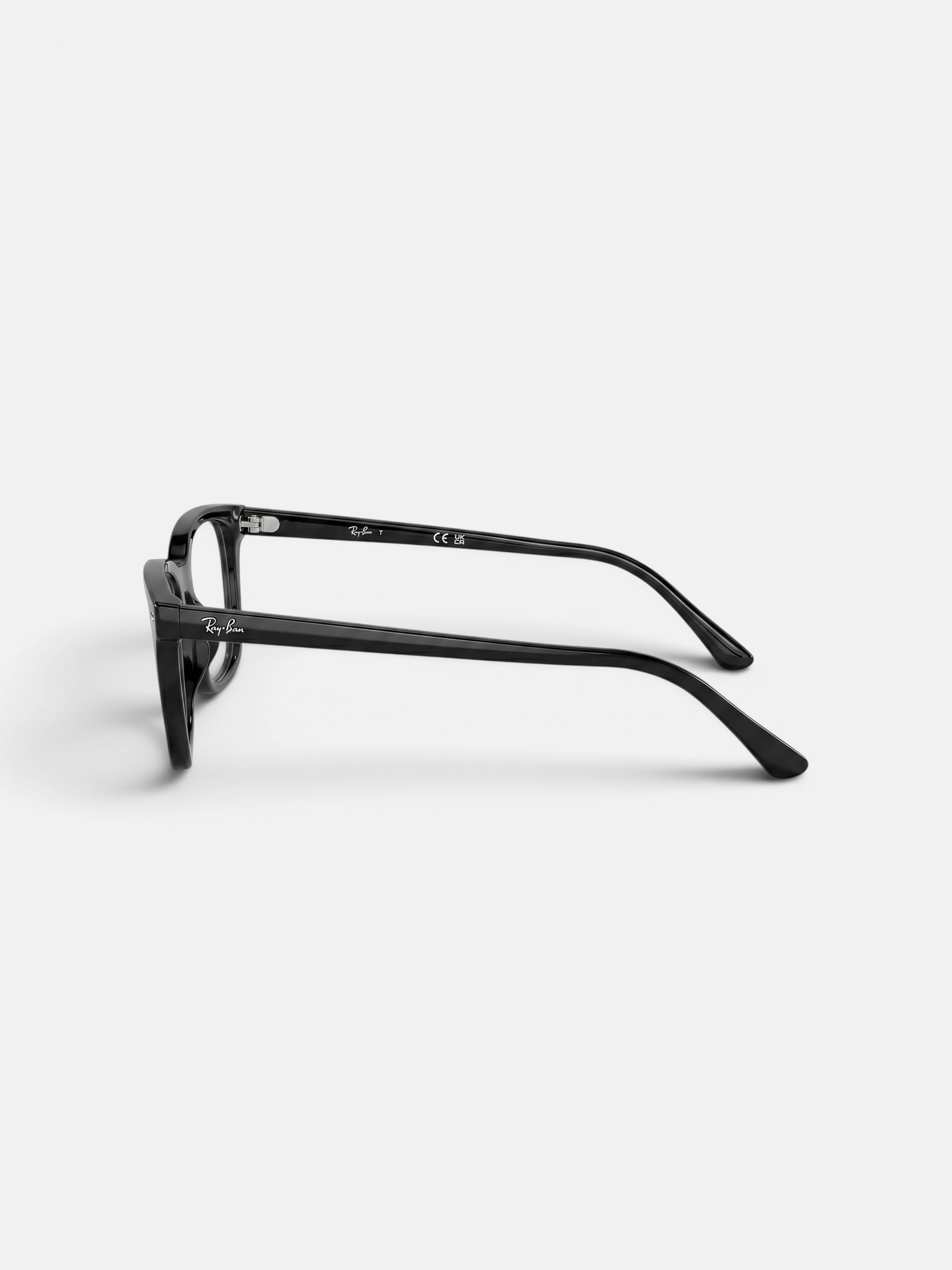 Kornize Optike - Carrera